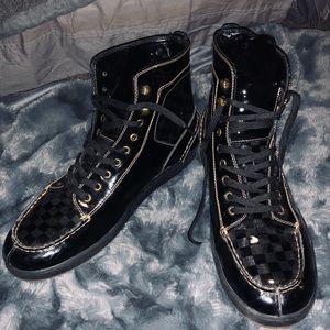 Men's black Louis Vuitton checkered high top shoes